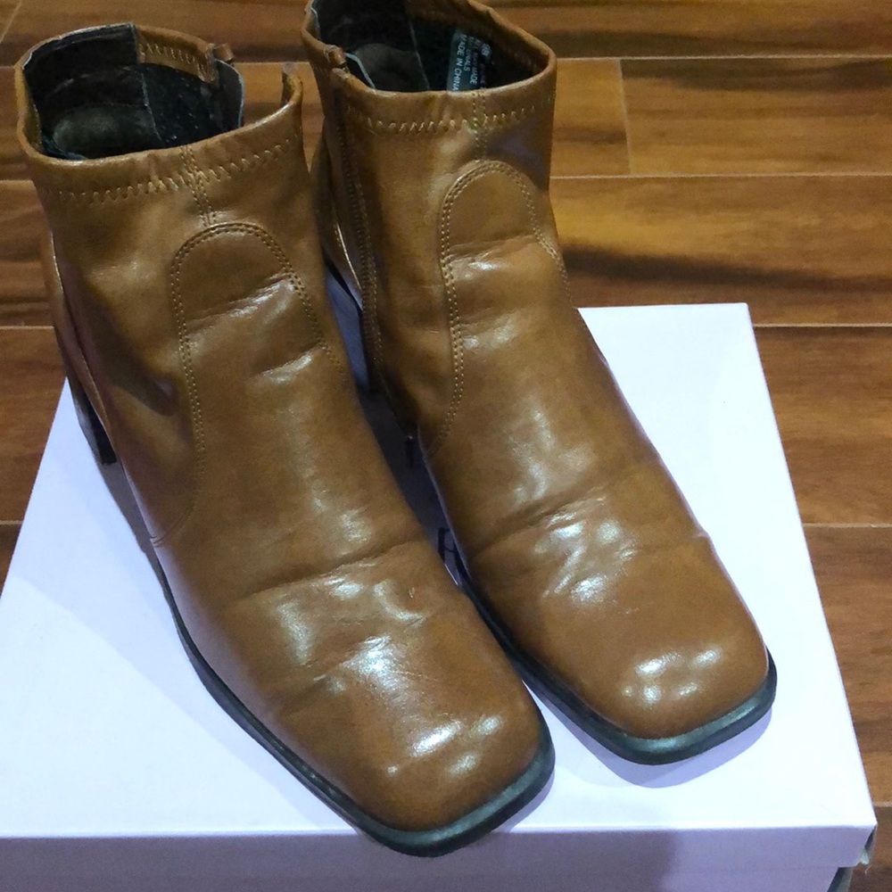✂️Final Sale Price Aerosoles block heel ankle boots